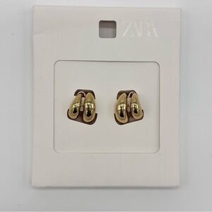 Zara Earcuff Earrings in Gold Tone